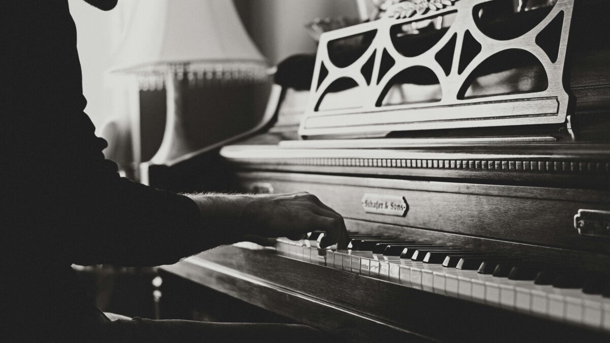 How Music Therapy is Changing Lives: The Healing Benefits of Sound