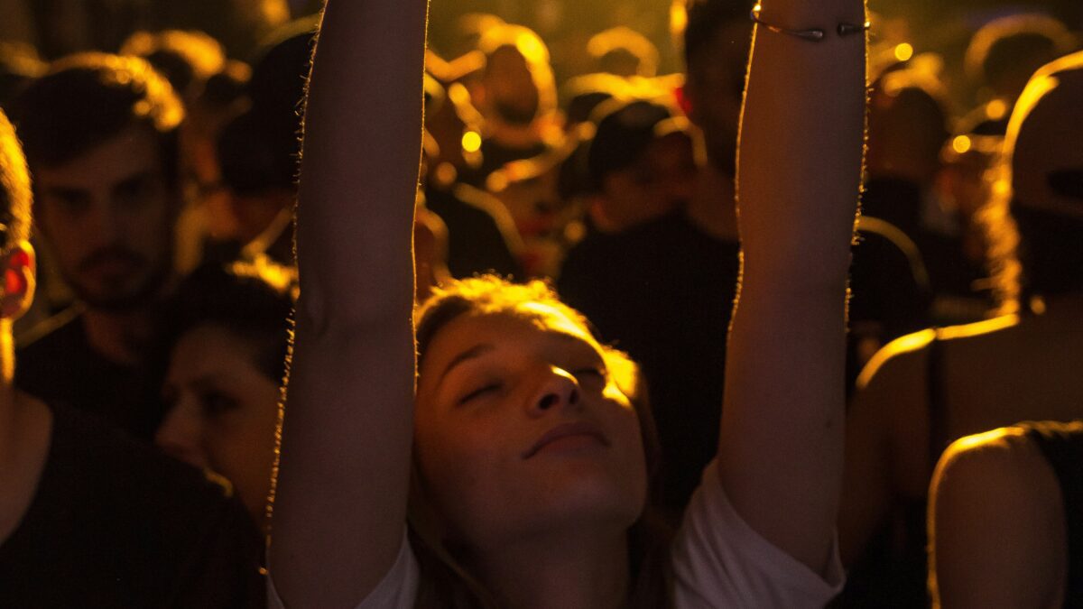 Exploring the Healing Power of Music: How Melodies Can Soothe the Soul