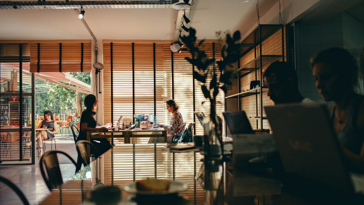 The Ultimate Guide to Blogging: Everything You Need to Know