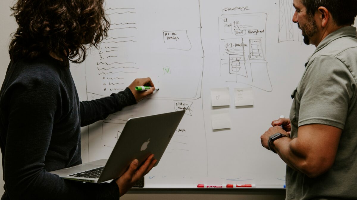 The Power of Networking in Business: How to Make Meaningful Connections for Success