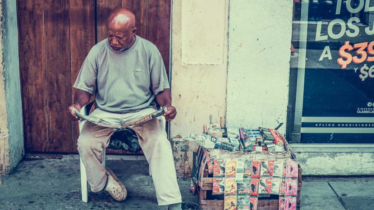 The Evolution of News: How Blogging is Changing the Media Landscape