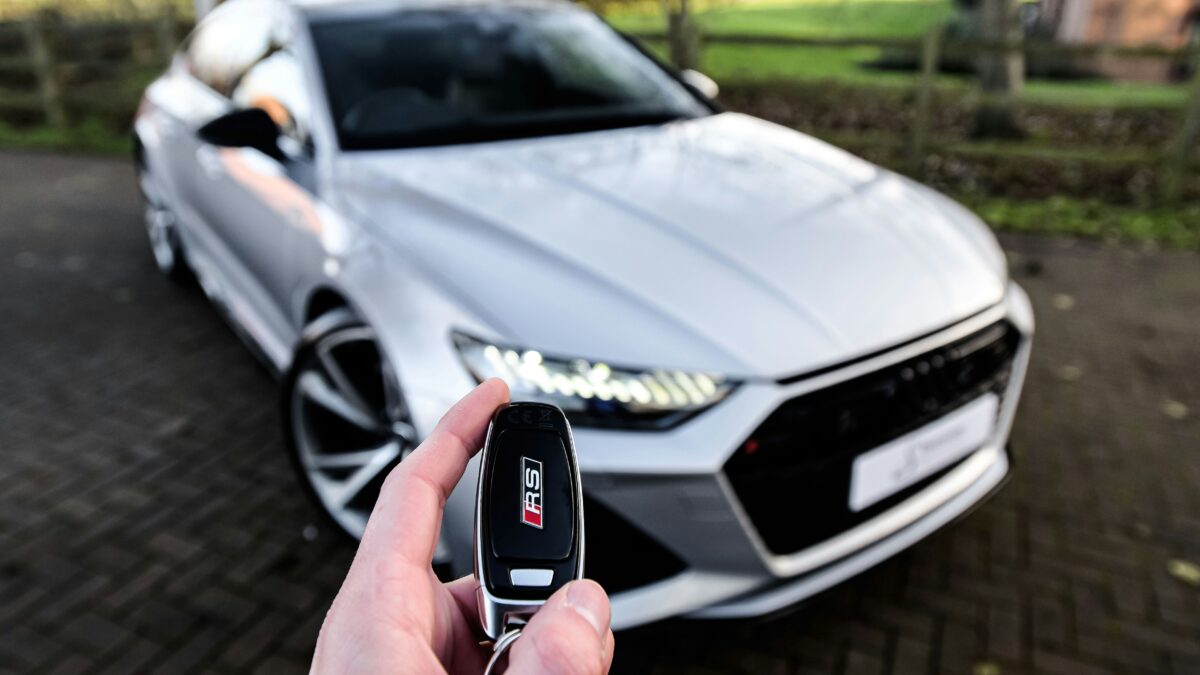 From Classic to Electric: Exploring the Evolution of Automotive Technology